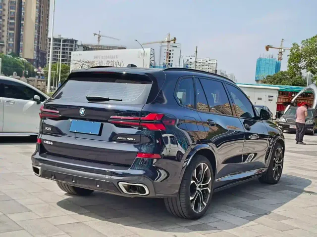 BMW X5 — Фото автомобиля 3