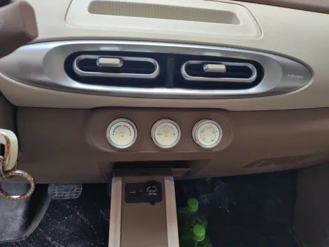 Wuling Hongguang Mini EV — Фото автомобиля 9