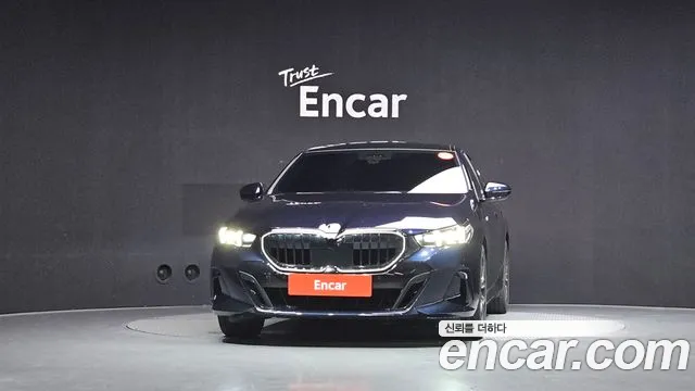 BMW 5-Series — Фото автомобиля 3