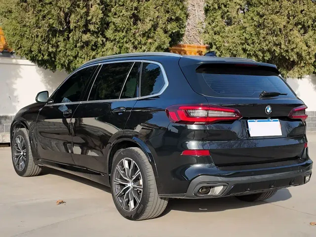 BMW X5 — Фото автомобиля 16