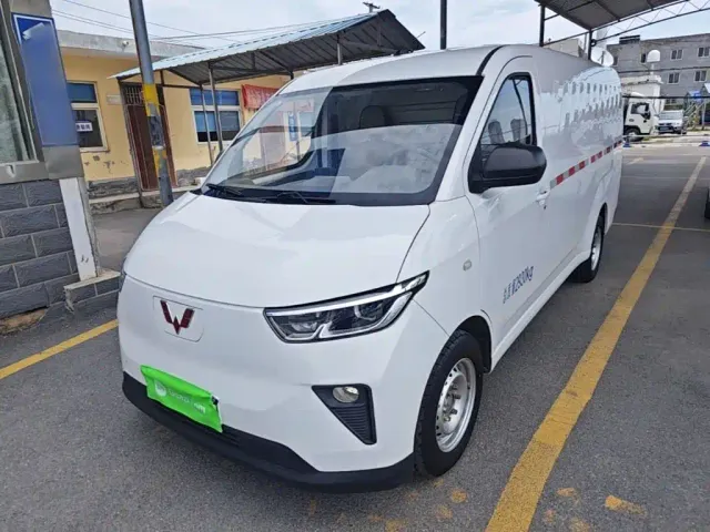 Фотография автомобиля — Wuling Yangguang