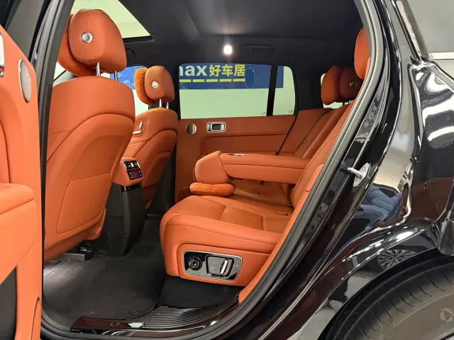 Li Auto L7 — Фото автомобиля 8