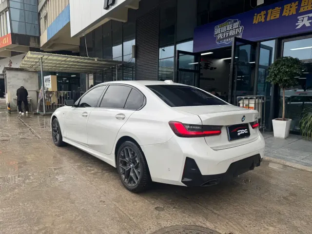 BMW 3 Series — Фото автомобиля 9