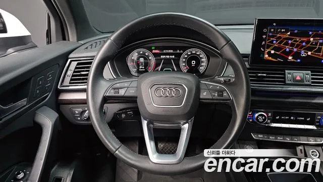Audi Q5 45 TFSI quattro Premium — Фото автомобиля 13