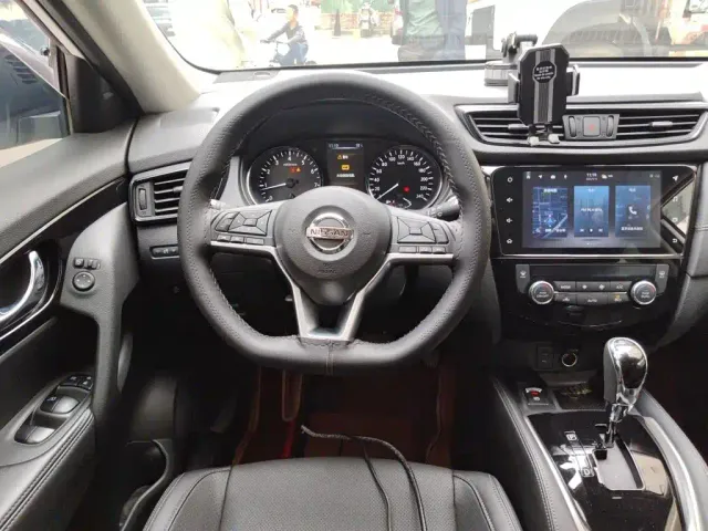 Nissan X-Trail — Фото автомобиля 6