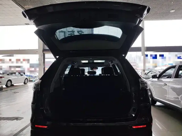 Chery Tiggo 8 PLUS — Фото автомобиля 18