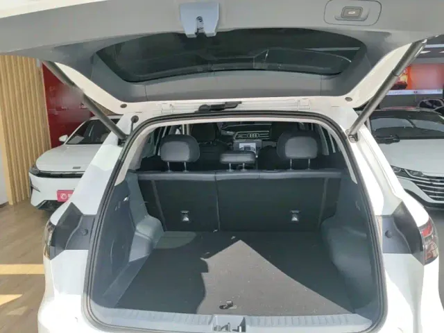 Geely Galaxy E5 — Фото автомобиля 18