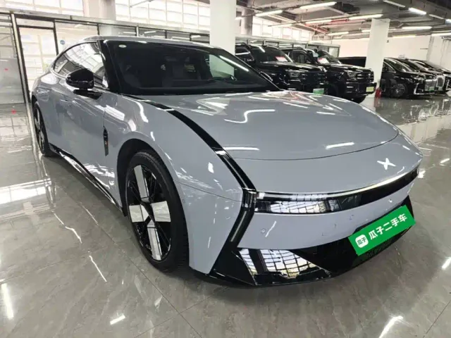 Xpeng P7 — Фото автомобиля 3