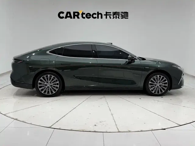 Geely Galaxy Xingyao 8 — Фото автомобиля 4