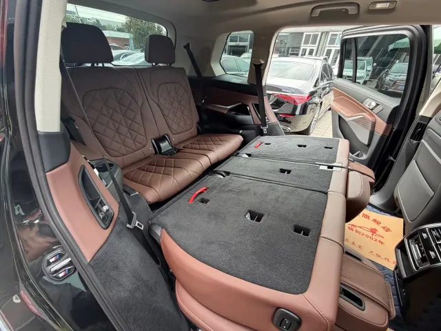 BMW X7 — Фото автомобиля 17
