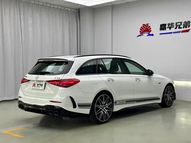 Mercedes-Benz C-Class AMG — Фото автомобиля 8