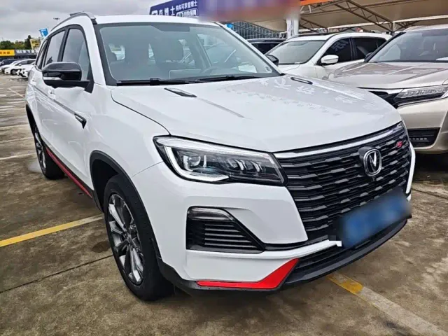 Changan CS75 — Фото автомобиля 3