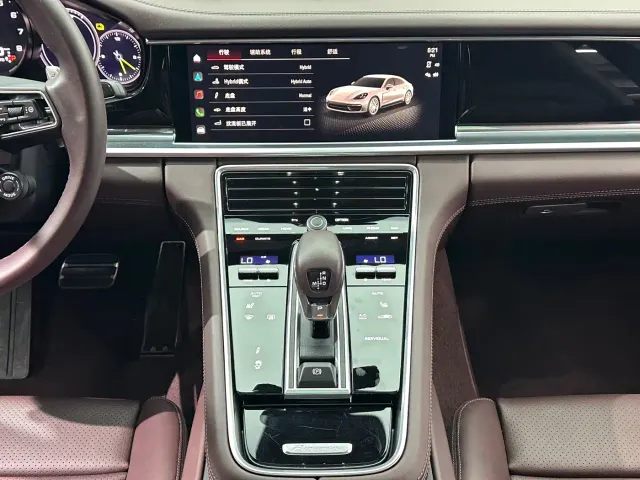Porsche Panamera — Фото автомобиля 20