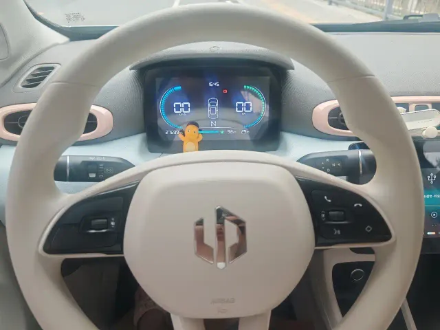 Leapmotor T03 — Фото автомобиля 5