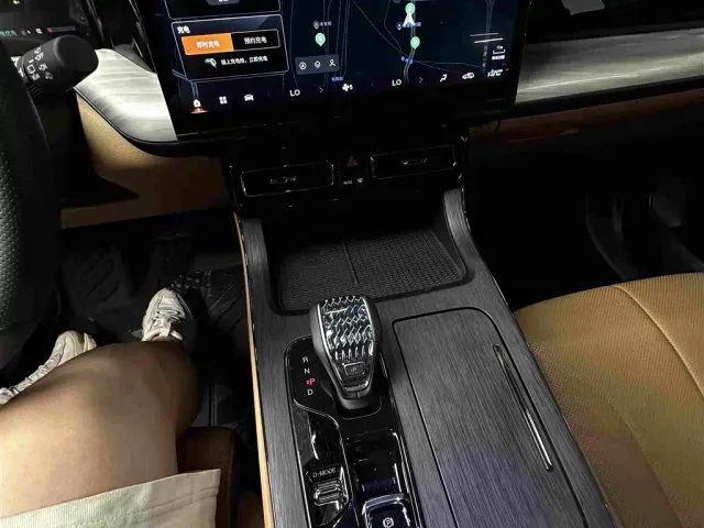 GAC Trumpchi ES9 — Фото автомобиля 23