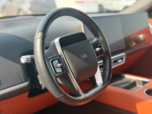 Li Auto L7 — Фото автомобиля 5