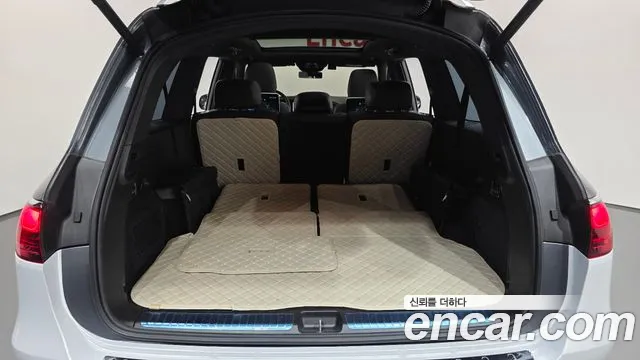 Mercedes-Benz GLS-Class — Фото автомобиля 28