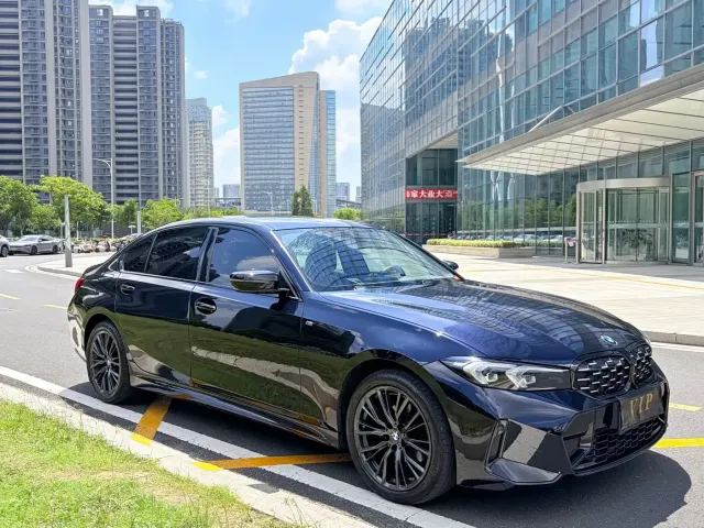 BMW 3 Series — Фото автомобиля 3