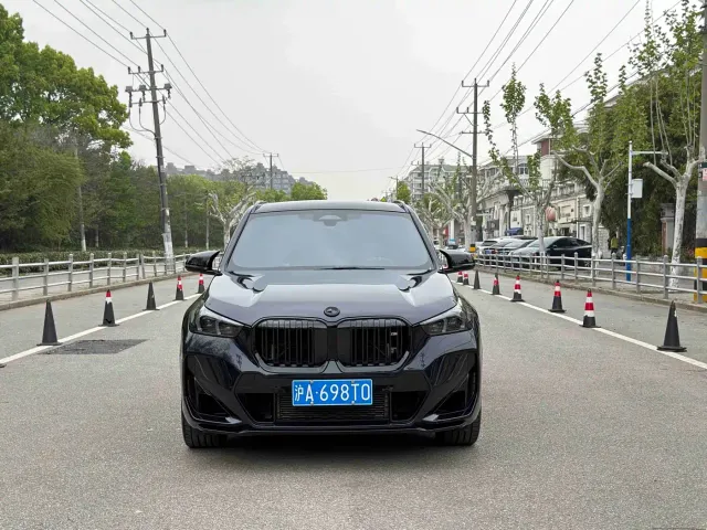 BMW X1 — Фото автомобиля 2