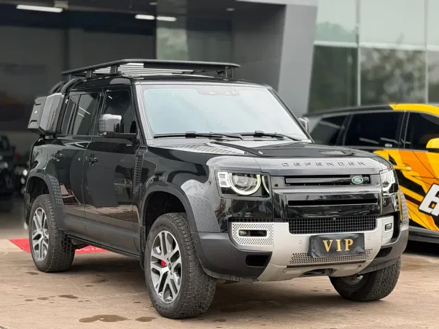 Land Rover Defender — Фото автомобиля 3