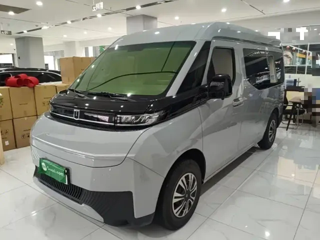 Фотография автомобиля — Farizon Super VAN
