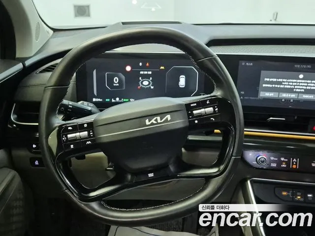 Kia Carnival — Фото автомобиля 9
