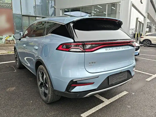 BYD Tang — Фото автомобиля 4