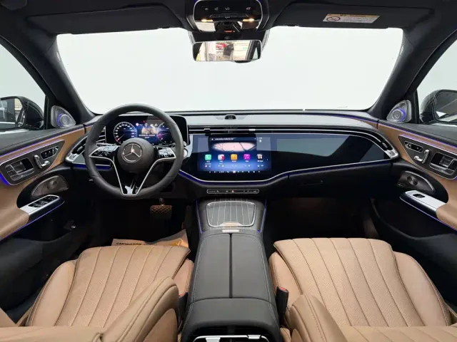 Mercedes-Benz E-Class — Фото автомобиля 13
