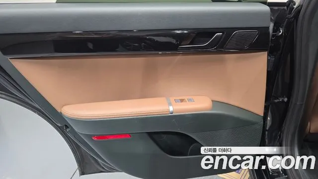 Hyundai Grandeur GN7 — Фото автомобиля 14
