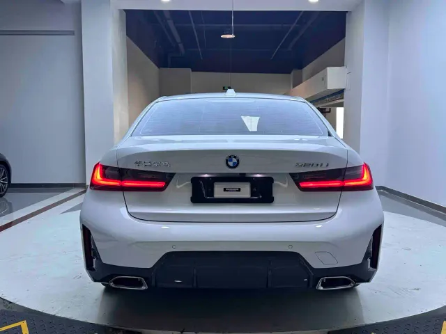 BMW 3 Series — Фото автомобиля 3