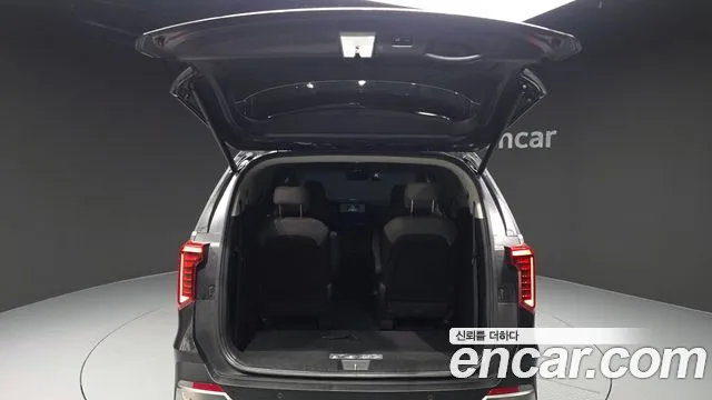 Kia Carnival Generation 4 — Фото автомобиля 26