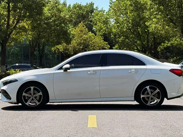 Mercedes-Benz A-Class — Фото автомобиля 8