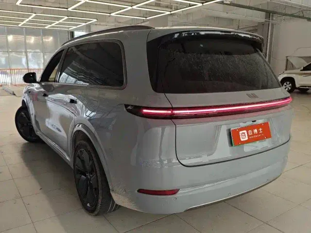 Li Auto L9 — Фото автомобиля 4
