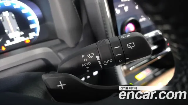 Toyota Alphard — Фото автомобиля 27