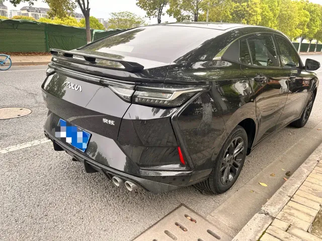 Dongfeng Yixuan — Фото автомобиля 4