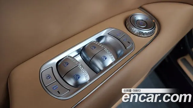 Genesis G90 — Фото автомобиля 27
