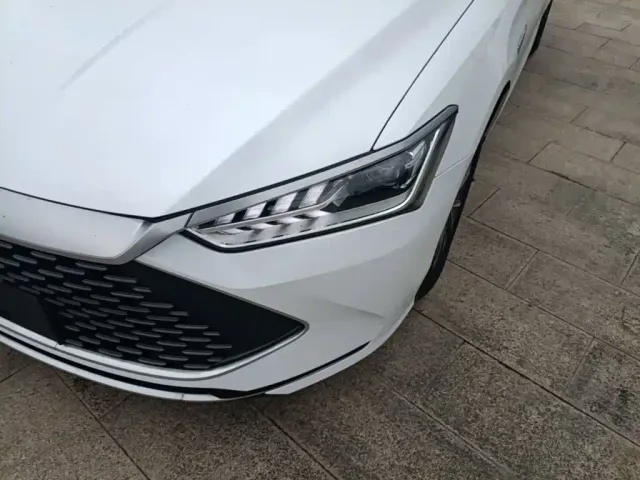 BYD Qin PLUS — Фото автомобиля 23