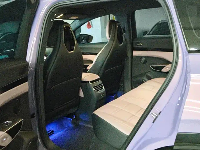 Hongqi Tian Gong 08 — Фото автомобиля 11