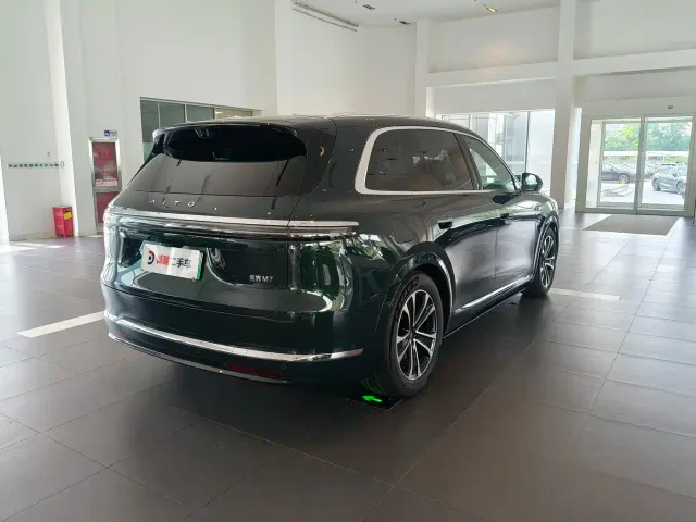 Aito M7 — Фото автомобиля 13