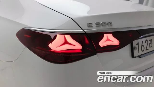 Mercedes-Benz E-Class E-класс W214 — Фото автомобиля 19