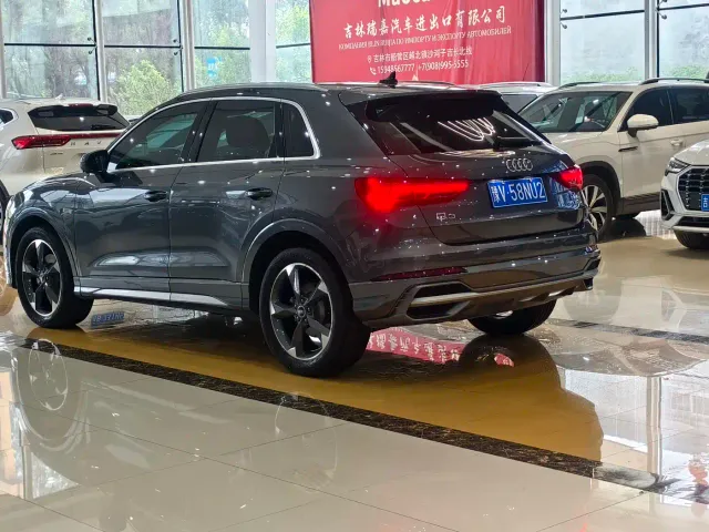 Audi Q3 — Фото автомобиля 4