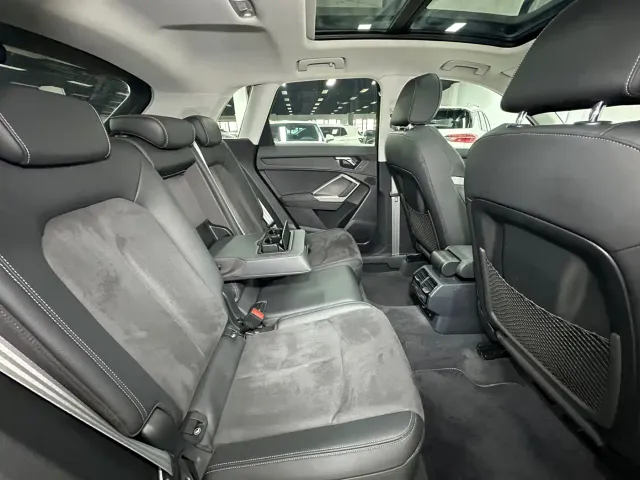 Audi Q3 — Фото автомобиля 14