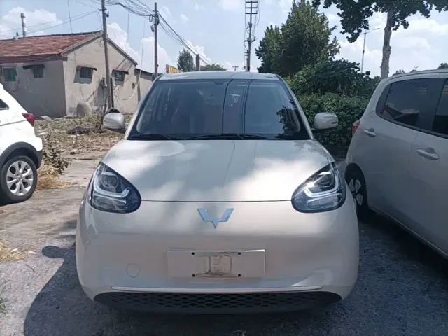 Wuling Bingo — Фото автомобиля 2