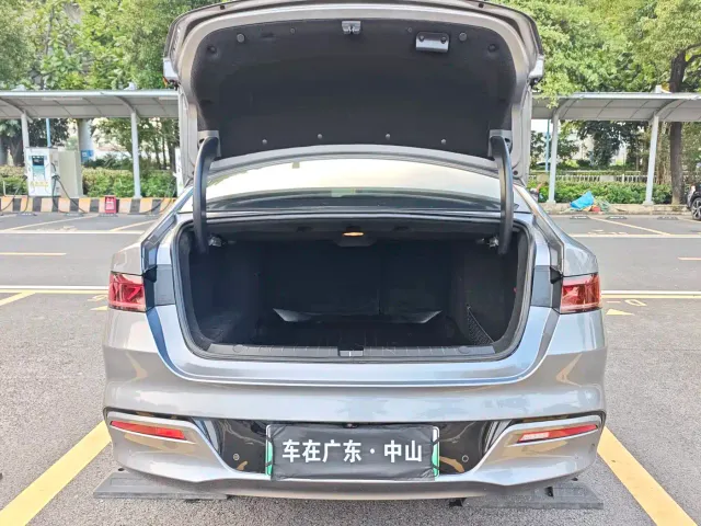 BYD Qin PLUS — Фото автомобиля 28