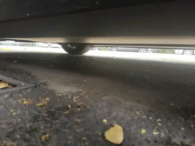 Tesla Model 3 — Фото автомобиля 17