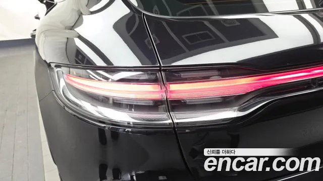 Porsche Macan — Фото автомобиля 8