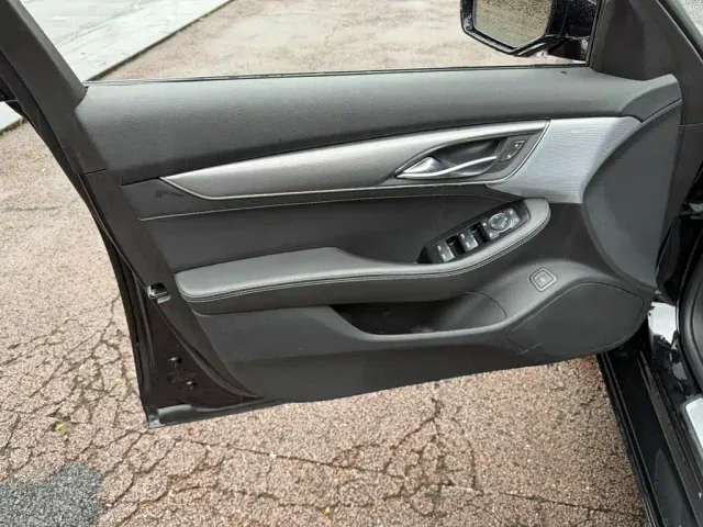 Cadillac CT5 — Фото автомобиля 6
