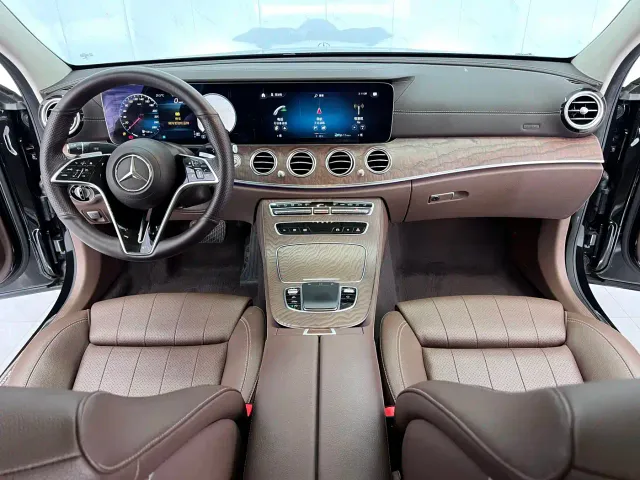 Mercedes-Benz E-Class — Фото автомобиля 9