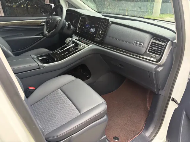 GAC Trumpchi M8 — Фото автомобиля 11