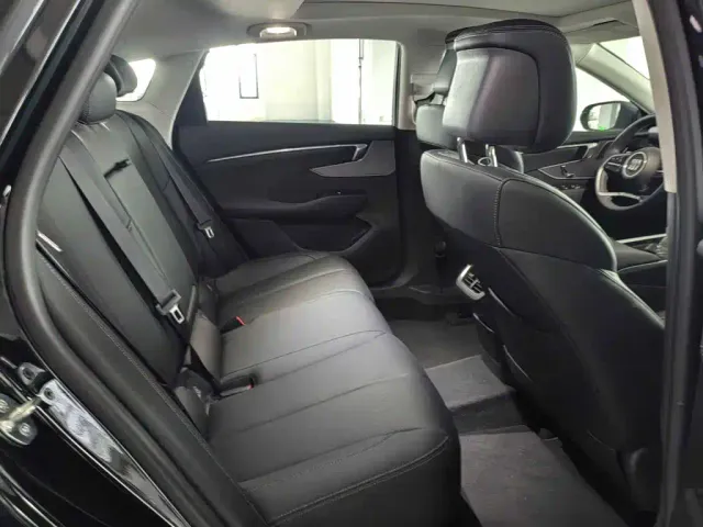 Buick LaCrosse 2025 Model 28T Platinum Edition — Фото автомобиля 9